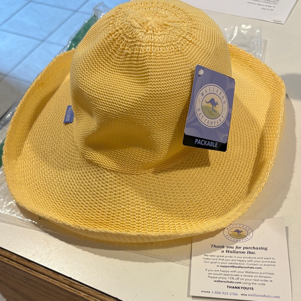 Wallaroo Victoria packable hat Lemon